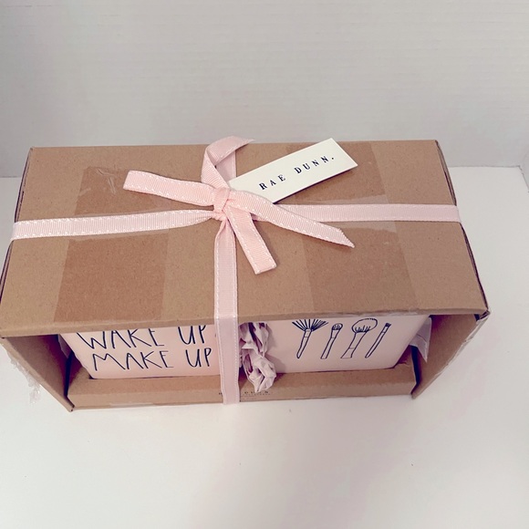 New Rae Dunn PINK “WAKE UP MAKE UP” Brush Holder Set - Picture 2 of 7